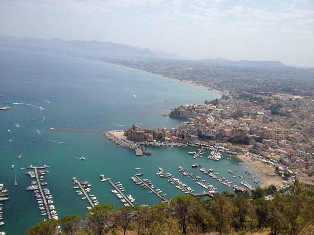 Casa Vacanza Nonna Sarina Custonaci Ngoại thất bức ảnh